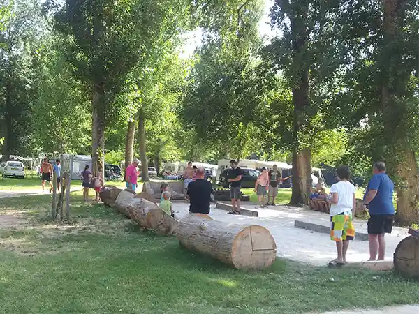 terrain de pétanque camping Gard